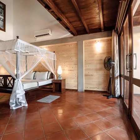 Pearl Divers Beachfront Apartment Unawatuna Buitenkant foto