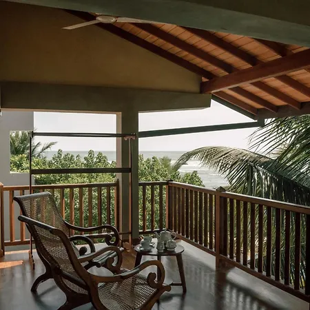 Pearl Divers Beachfront Apartment Unawatuna Buitenkant foto