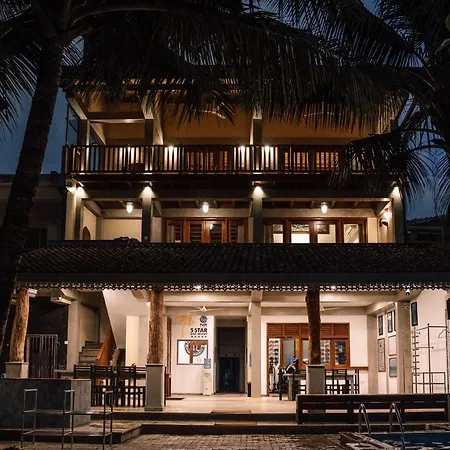 Pearl Divers Beachfront Apartment Unawatuna Buitenkant foto