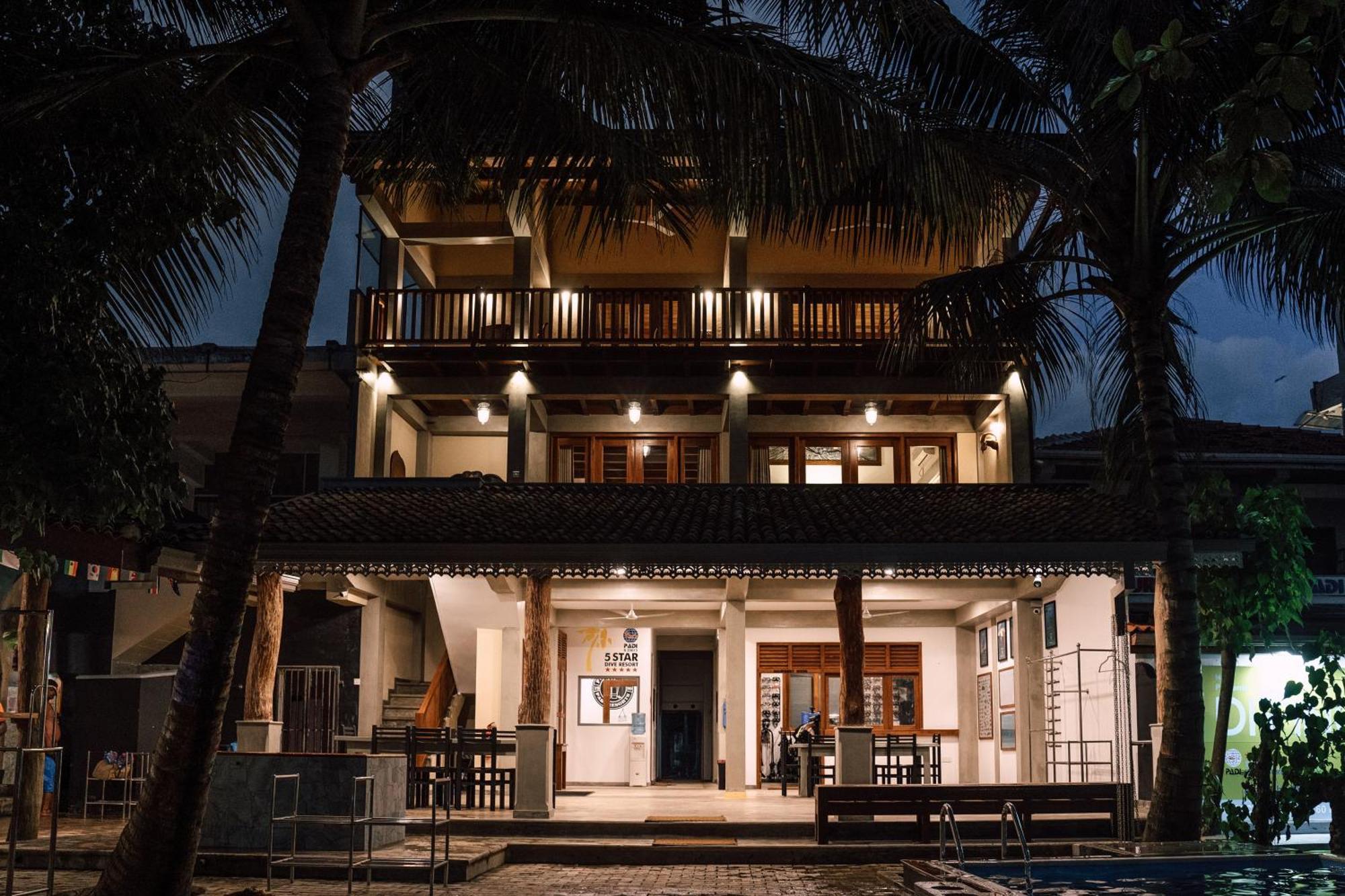 Apartment Pearl Divers Beachfront